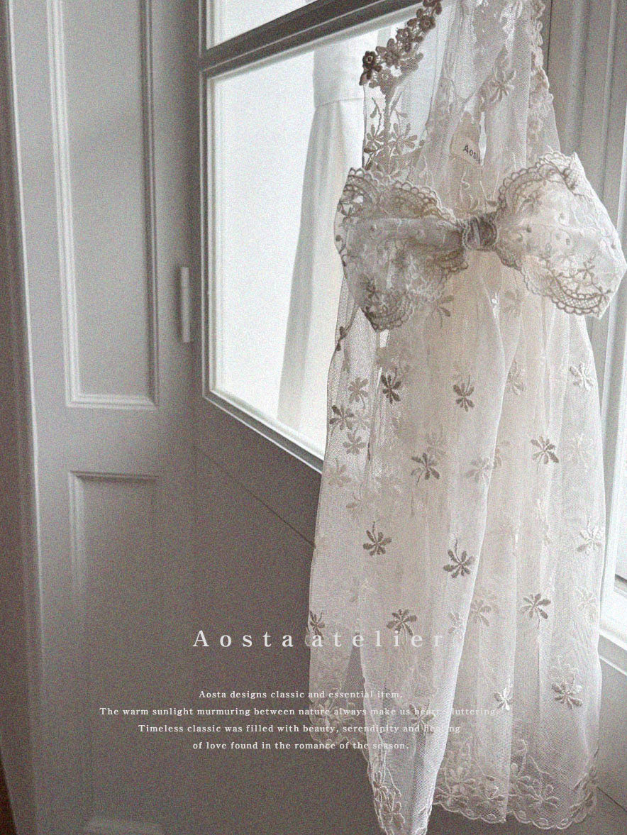 [Aos64] Layered Dresses