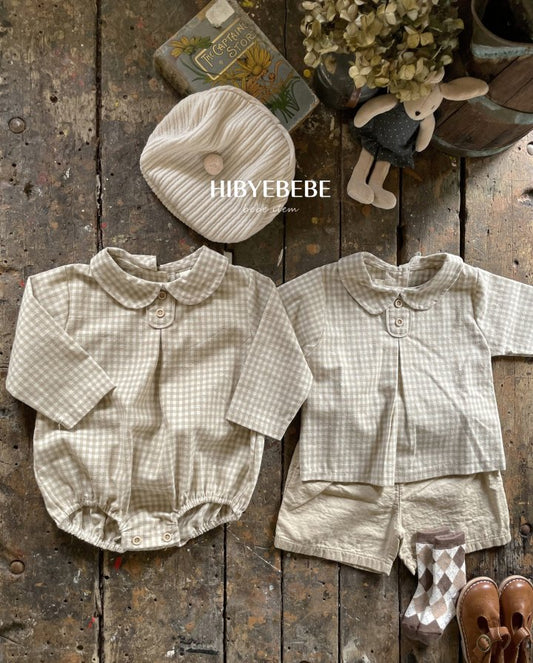 [Hi41] bebe) Beige Check Suit