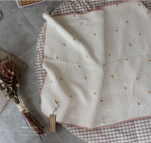 6-layer gauze star and moon gold embroidery blanket